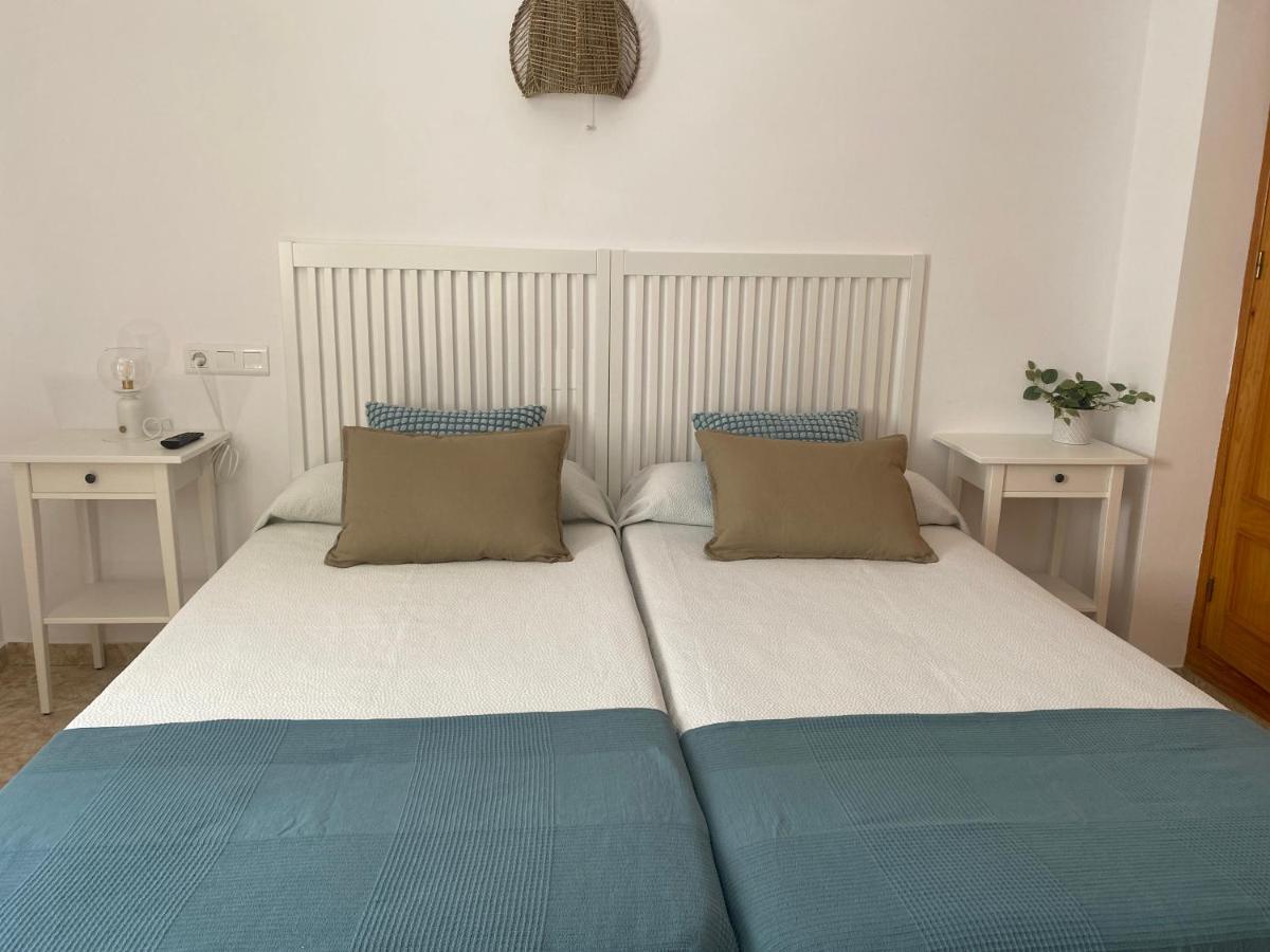 Hostal Andalucia Нерха Екстериор снимка