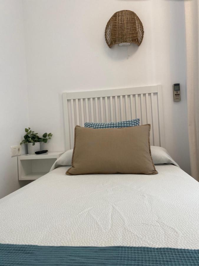 Hostal Andalucia Нерха Екстериор снимка