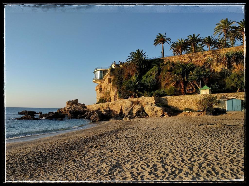 Hostal Andalucia Нерха Екстериор снимка