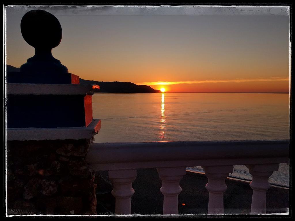 Hostal Andalucia Нерха Екстериор снимка