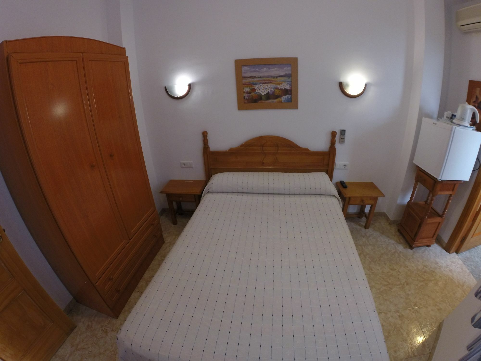 Hostal Andalucia Нерха Екстериор снимка
