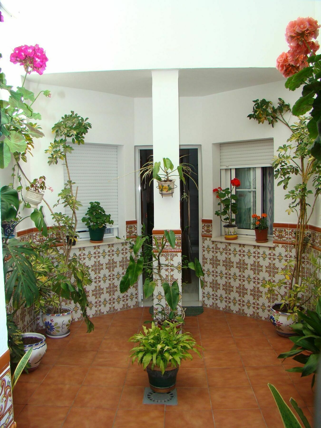 Hostal Andalucia Нерха Екстериор снимка